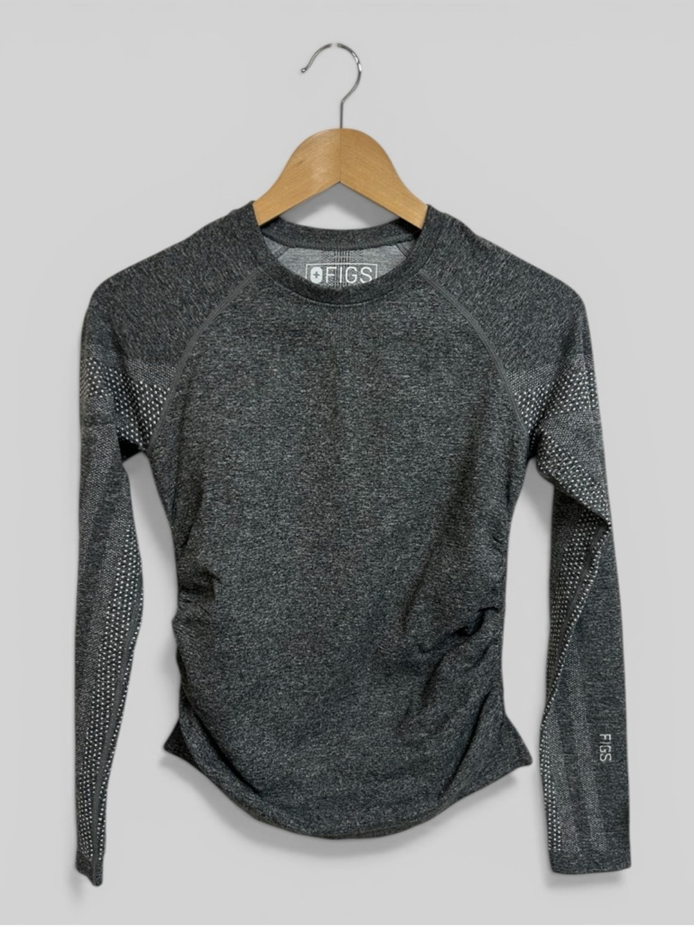 Figs Seamless Scrubs Long Sleeve Shirt Size XS Gray